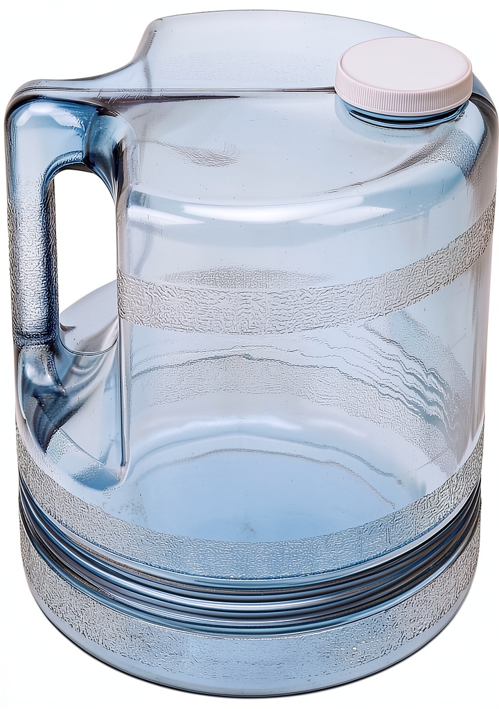 Installing Sorandy Distilled Water Container PP Material Lab Flask on a wooden desk